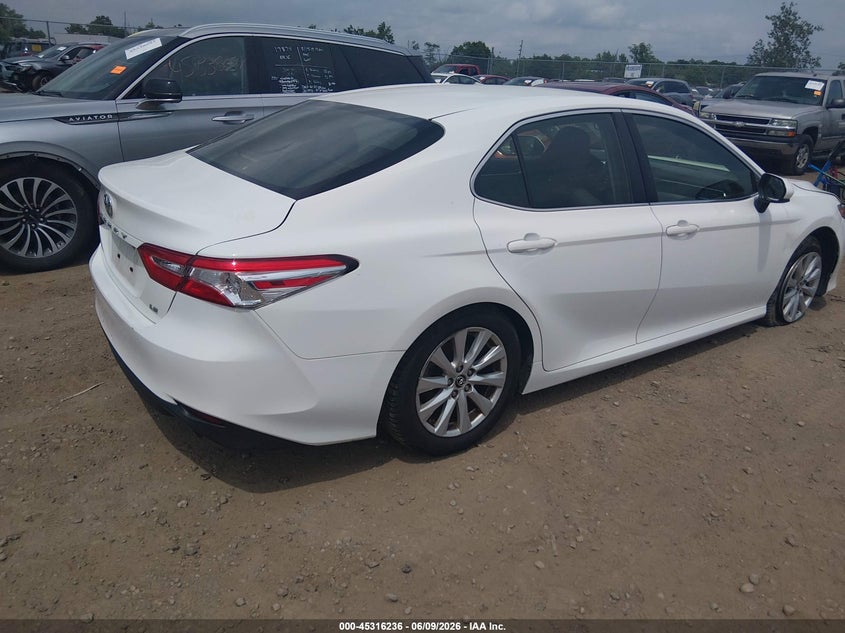2018 Toyota Camry VIN JTNB11HKXJ3010094 IAAI salvage auction — LEFT & RIGHT, Salvage Title, sold $4,200 on 2026-07-09 (photo 4)