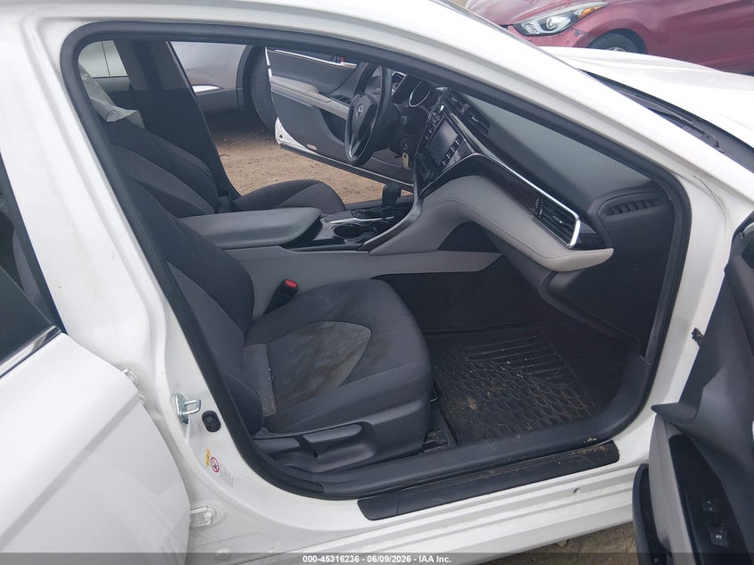 2018 Toyota Camry VIN JTNB11HKXJ3010094 IAAI salvage auction — LEFT & RIGHT, Salvage Title, sold $4,200 on 2026-07-09 (photo 5)