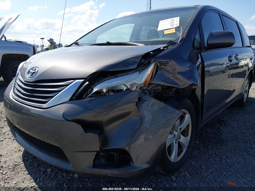 2012 Toyota Sienna VIN 5TDKK3DC1CS278447 IAAI salvage auction — FRONT END, Clear (Arkansas), sold $2,225 on 2026-07-20 (photo 6)