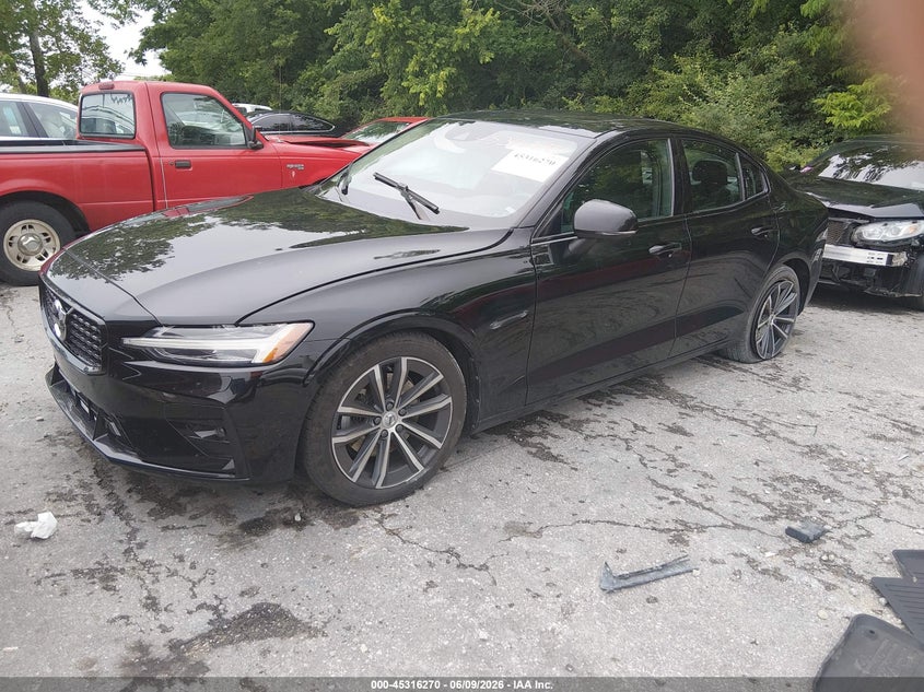 2022 Volvo S60 VIN 7JRL12TZ6NG174011 IAAI salvage auction — RIGHT SIDE, Salvage Title, sold $5,200 on 2026-07-06 (photo 2)