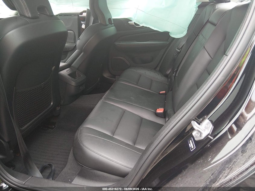 2022 Volvo S60 VIN 7JRL12TZ6NG174011 IAAI salvage auction — RIGHT SIDE, Salvage Title, sold $5,200 on 2026-07-06 (photo 8)