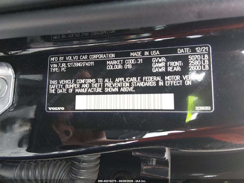 2022 Volvo S60 VIN 7JRL12TZ6NG174011 IAAI salvage auction — RIGHT SIDE, Salvage Title, sold $5,200 on 2026-07-06 (photo 9)