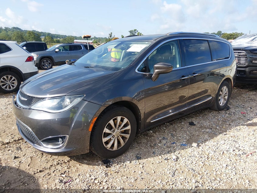 2018 Chrysler Pacifica VIN 2C4RC1BG8JR217222 IAAI salvage auction — FRONT END, Wait Title, sold $1,825 on 2026-09-11 (photo 2)