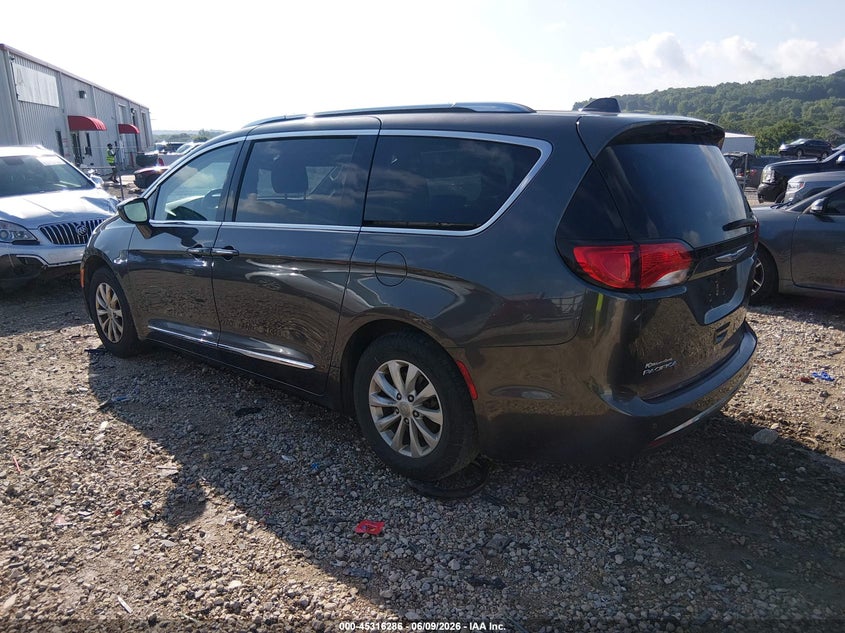 2018 Chrysler Pacifica VIN 2C4RC1BG8JR217222 IAAI salvage auction — FRONT END, Wait Title, sold $1,825 on 2026-09-11 (photo 3)