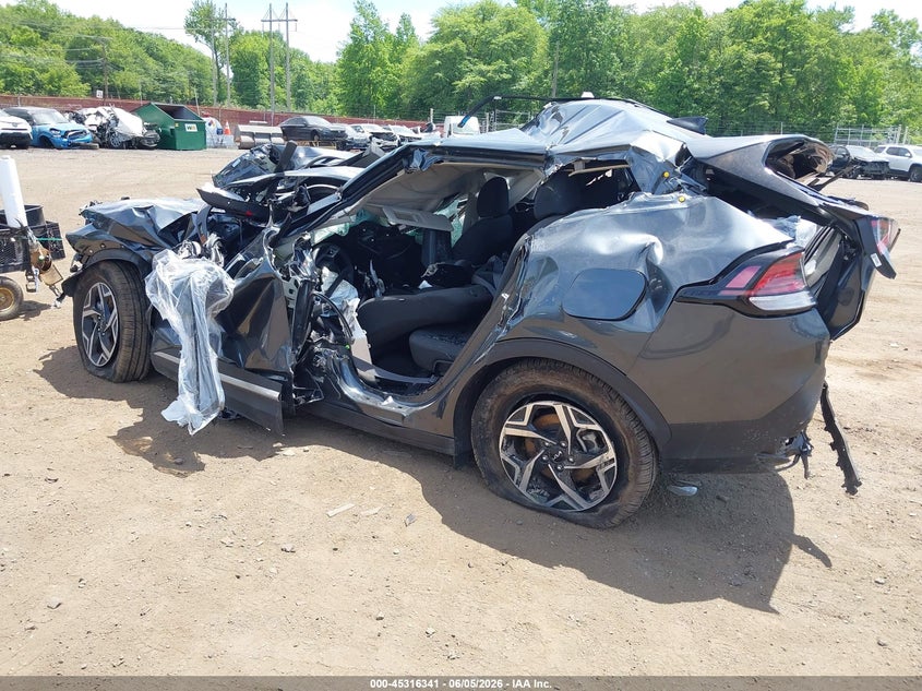 2024 Kia Sportage VIN KNDPUCDF5R7308563 IAAI salvage auction — ROLLOVER, Salvage Title, sold $25 on 2026-07-12 (photo 3)