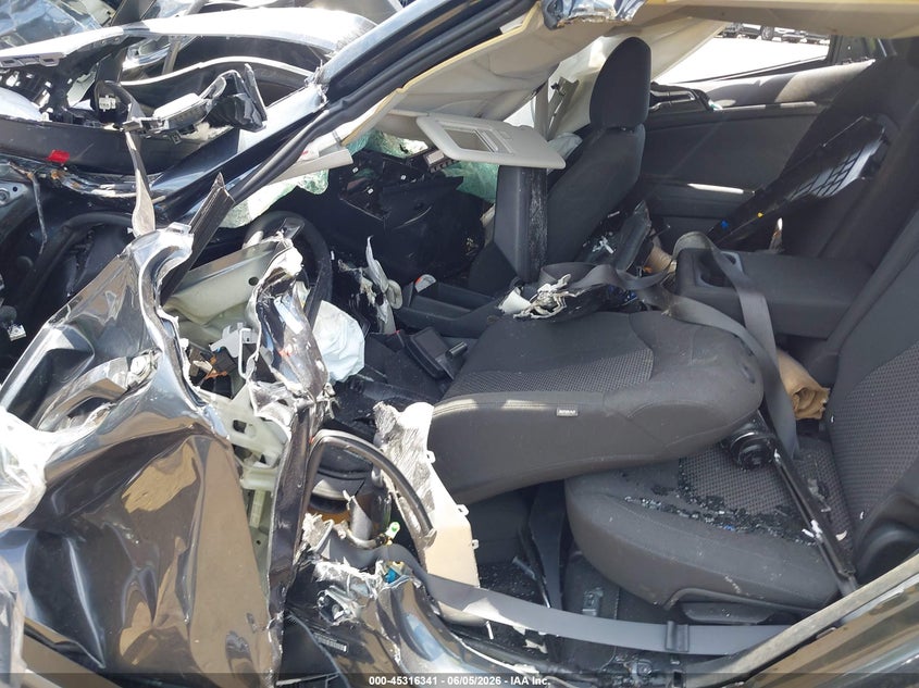 2024 Kia Sportage VIN KNDPUCDF5R7308563 IAAI salvage auction — ROLLOVER, Salvage Title, sold $25 on 2026-07-12 (photo 5)