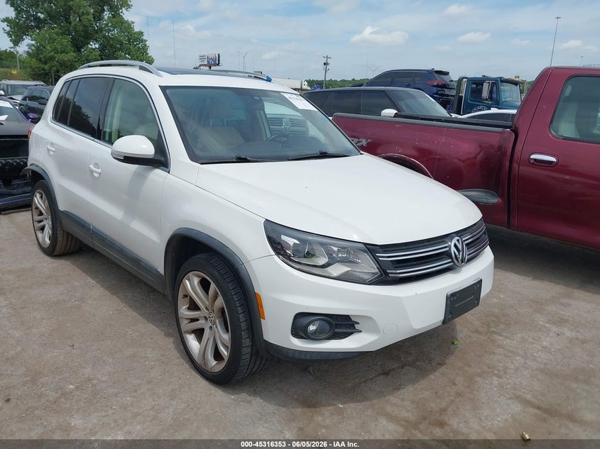 2013 Volkswagen Tiguan VIN WVGAV3AX1DW566427 IAAI salvage auction — REAR END, Clear (Oklahoma), sold $3,000 on 2026-08-05 (photo 1)