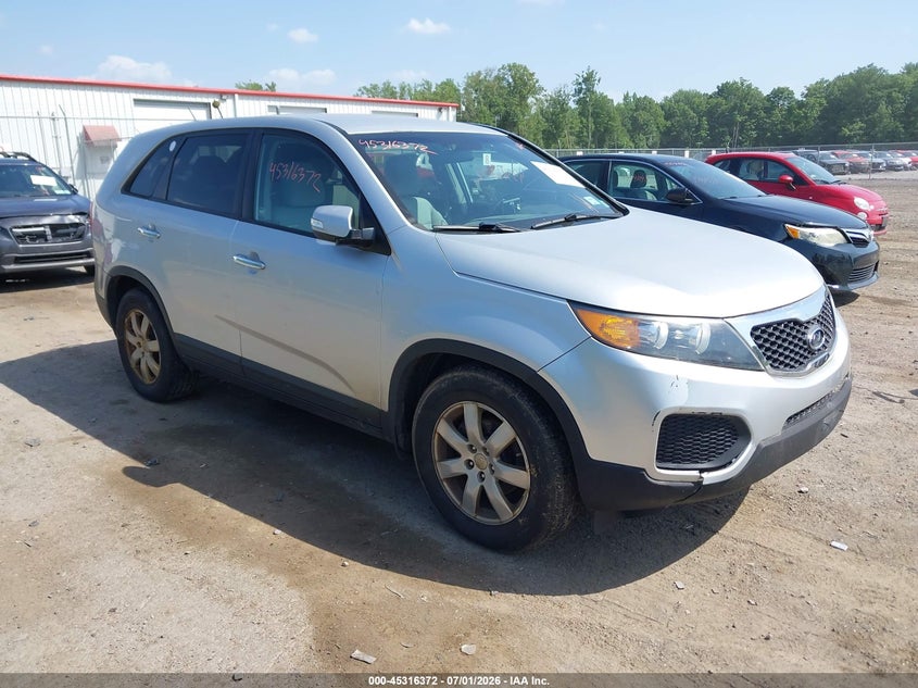 2013 Kia Sorento VIN 5XYKT3A13DG333933 IAAI salvage auction — NORMAL WEAR, Clear (New York), sold $900 on 2026-07-07 (photo 1)