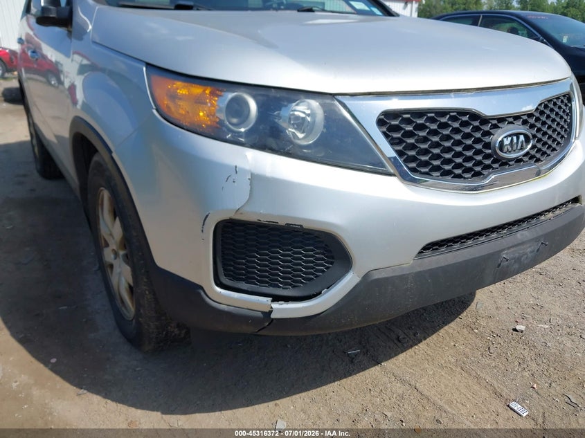 2013 Kia Sorento VIN 5XYKT3A13DG333933 IAAI salvage auction — NORMAL WEAR, Clear (New York), sold $900 on 2026-07-07 (photo 6)