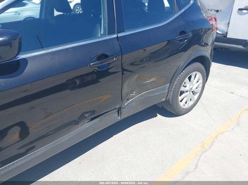 2021 Nissan Rogue VIN JN1BJ1AW3MW422638 IAAI salvage auction — LEFT SIDE, Salvage Title, sold $3,900 on 2026-07-13 (photo 6)