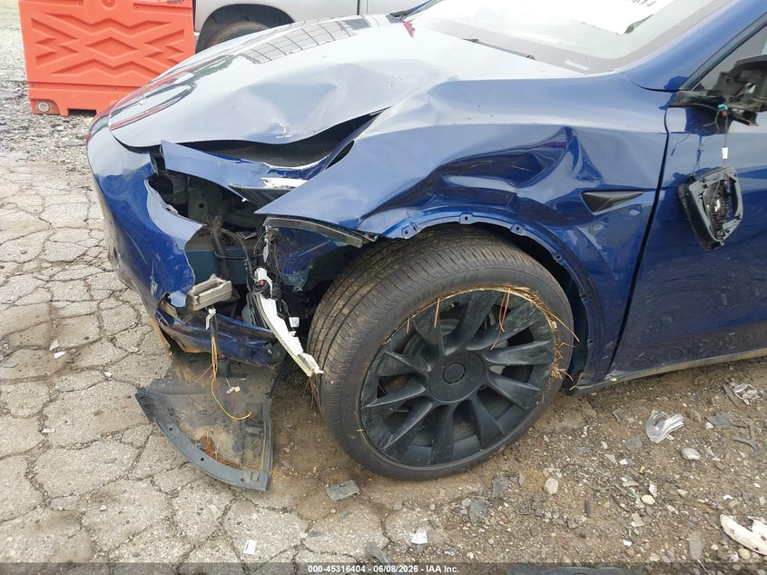 2021 Tesla Model y VIN 5YJYGDEE1MF209300 IAAI salvage auction — FRONT END, Salvage Title, sold $525 on 2026-07-22 (photo 6)