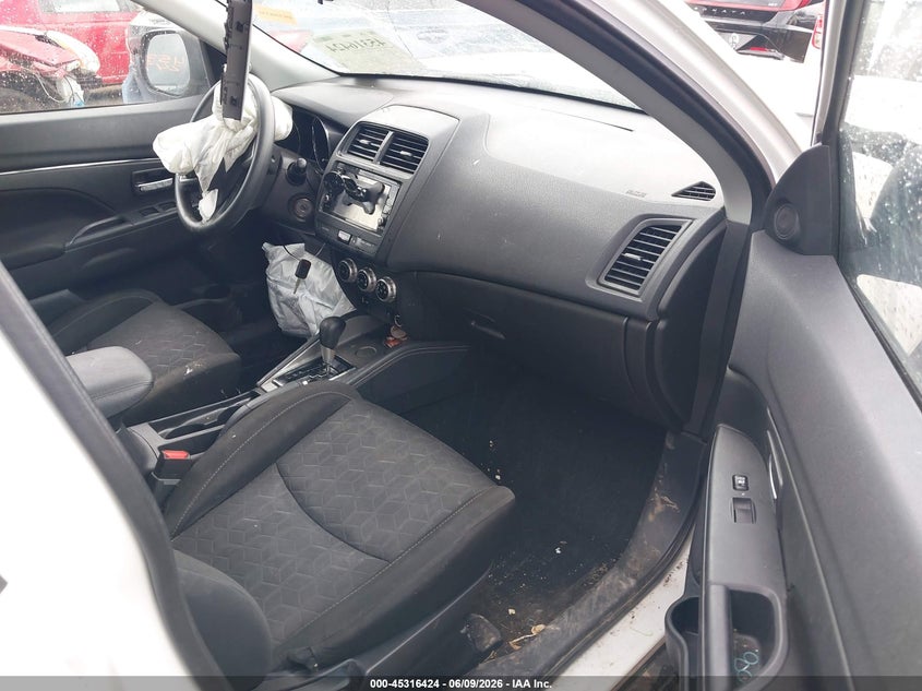 2020 Mitsubishi Outlander VIN JA4AP3AU6LU014317 IAAI salvage auction — FRONT END, Salvage (Ohio), sold $2,050 on 2026-07-28 (photo 5)