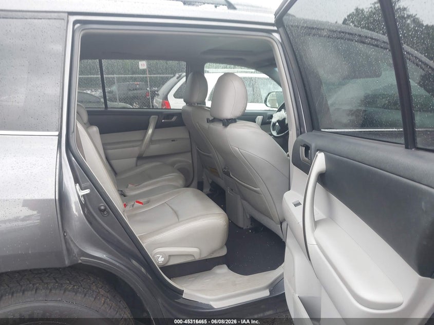 2013 Toyota Highlander VIN 5TDZK3EH8DS116907 IAAI salvage auction — FRONT END, Salvage Title, sold $850 on 2026-07-22 (photo 8)