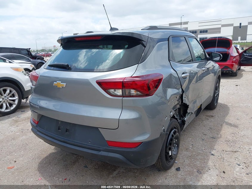 2026 Chevrolet Trailblazer VIN KL79MPSLXTB099184 IAAI salvage auction — RIGHT SIDE, Salvage Title, sold $8,000 on 2026-07-14 (photo 4)