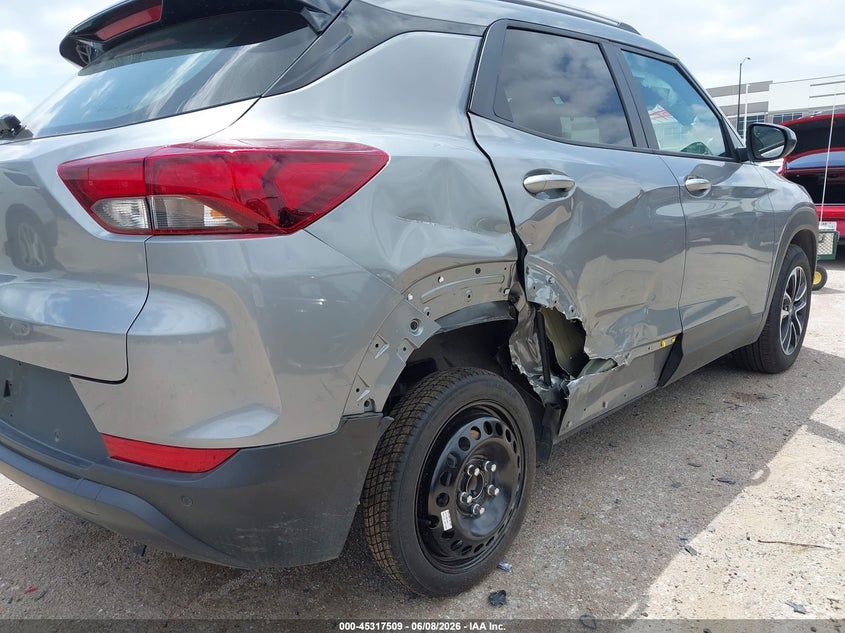 2026 Chevrolet Trailblazer VIN KL79MPSLXTB099184 IAAI salvage auction — RIGHT SIDE, Salvage Title, sold $8,000 on 2026-07-14 (photo 6)