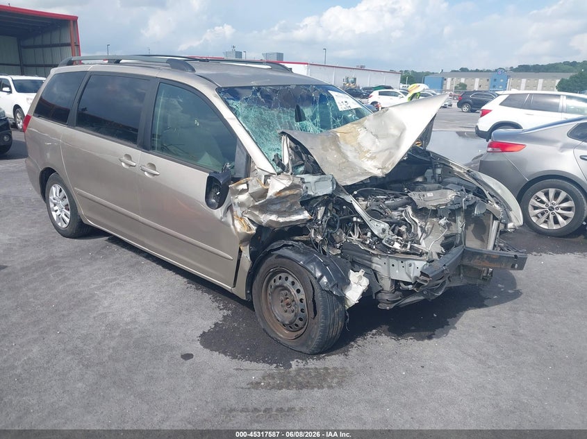 2006 Toyota Sienna VIN 5TDZA23C96S472662 IAAI salvage auction — FRONT END, Salvage (Illinois), sold $350 on 2026-07-21 (photo 1)