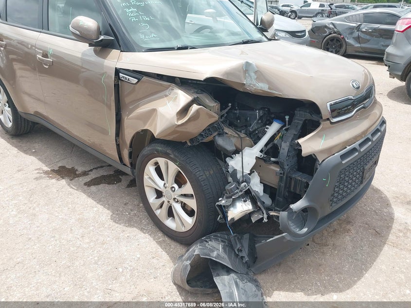2014 Kia Soul VIN KNDJP3A5XE7010030 IAAI salvage auction — RIGHT FRONT, Salvage Title, sold $1,200 on 2026-07-22 (photo 6)