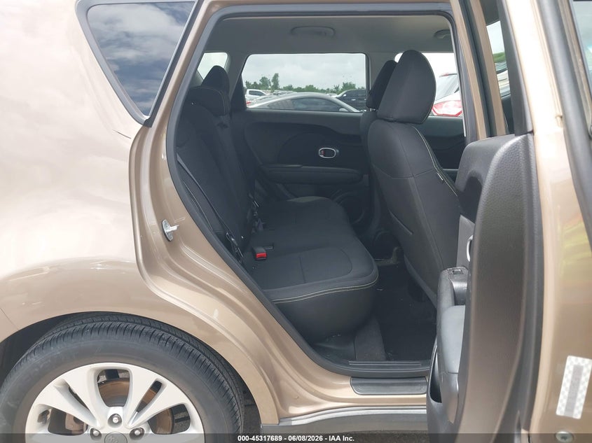 2014 Kia Soul VIN KNDJP3A5XE7010030 IAAI salvage auction — RIGHT FRONT, Salvage Title, sold $1,200 on 2026-07-22 (photo 8)