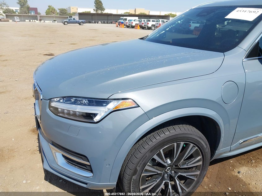 2023 Volvo Xc90 VIN YV4H60CNXP1981335 IAAI salvage auction — UNDERCARRIAGE, Salvage Title, sold $18,150 on 2026-08-03 (photo 6)