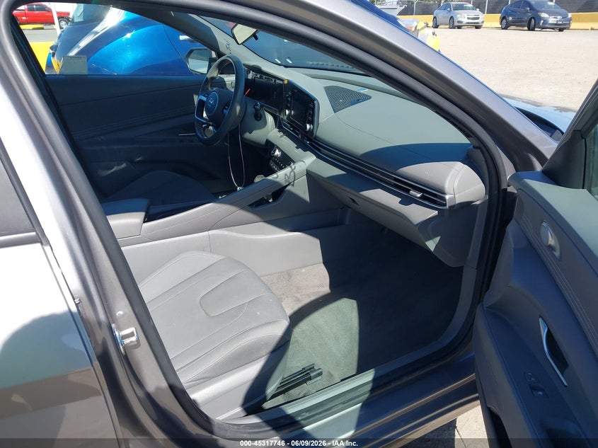 2022 Hyundai Elantra VIN KMHLS4AG3NU239466 IAAI salvage auction — FRONT & REAR, Salvage Title, sold $3,925 on 2026-07-16 (photo 5)