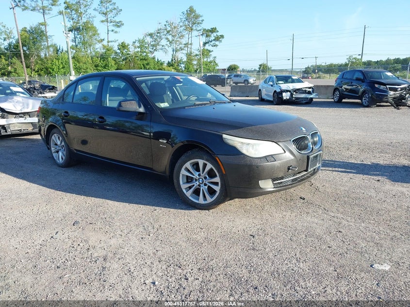 2010 BMW 5er VIN WBANV9C50AC390582 IAAI salvage auction — NORMAL WEAR, Clear (Massachusetts), sold $325 on 2026-07-07 (photo 1)