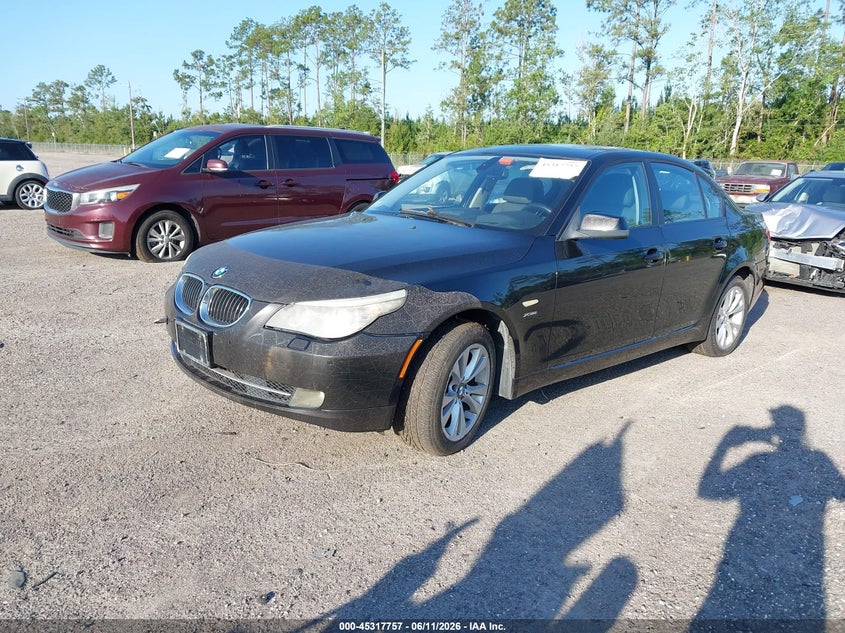 2010 BMW 5er VIN WBANV9C50AC390582 IAAI salvage auction — NORMAL WEAR, Clear (Massachusetts), sold $325 on 2026-07-07 (photo 2)