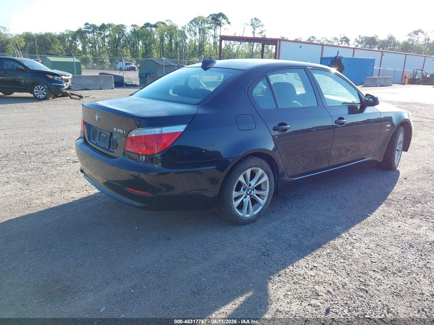 2010 BMW 5er VIN WBANV9C50AC390582 IAAI salvage auction — NORMAL WEAR, Clear (Massachusetts), sold $325 on 2026-07-07 (photo 4)