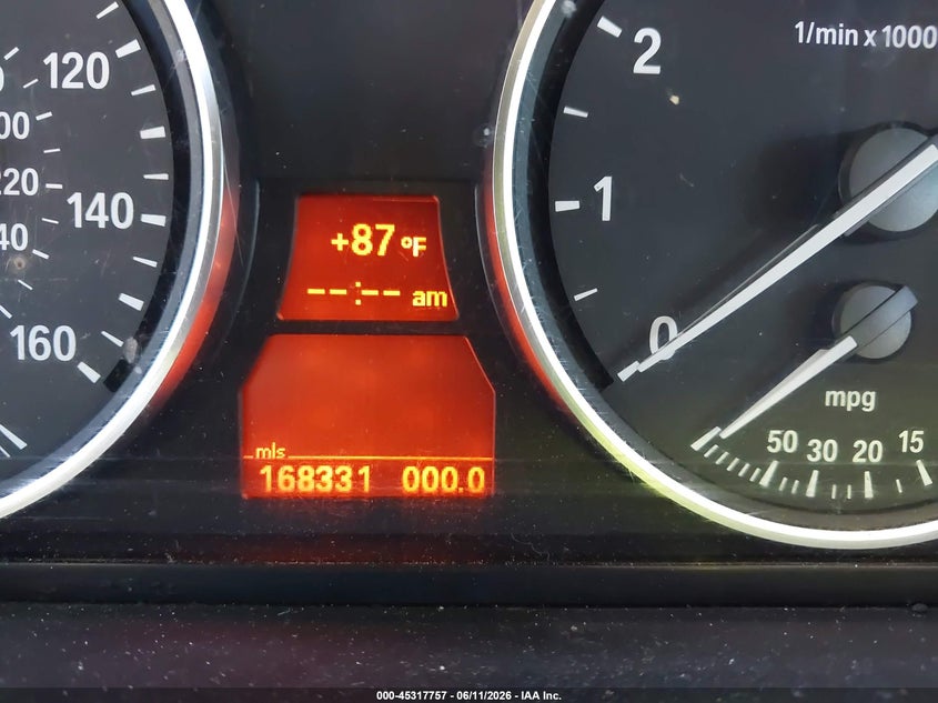 2010 BMW 5er VIN WBANV9C50AC390582 IAAI salvage auction — NORMAL WEAR, Clear (Massachusetts), sold $325 on 2026-07-07 (photo 7)