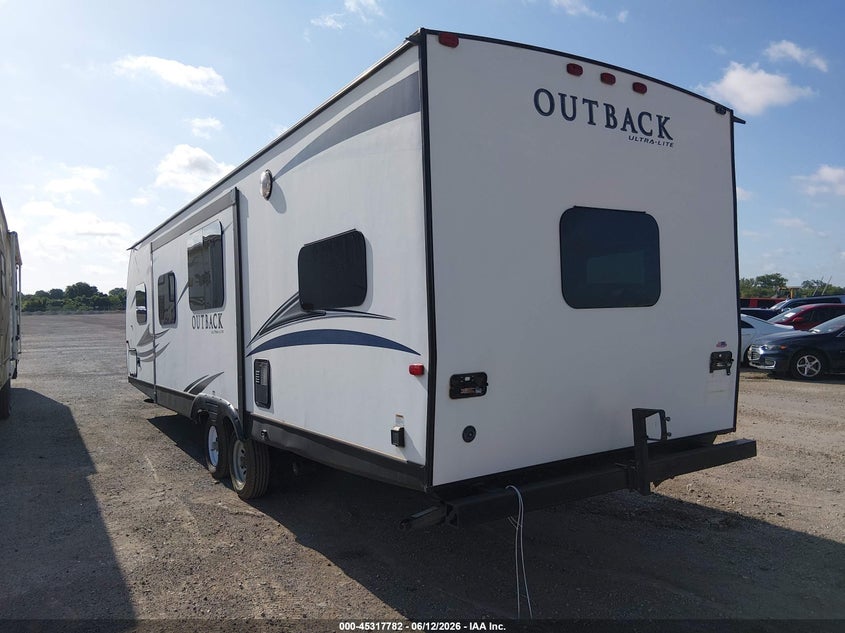 2017 Keystone rv Other VIN 4YDT29320HB453184 IAAI salvage auction — STORM DAMAGE, Wait Title, sold $2,275 on 2026-10-14 (photo 3)