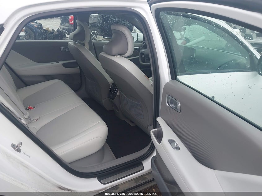 2024 Hyundai Ioniq 6 VIN KMHM54AC2RA055068 IAAI salvage auction — FRONT & REAR, Original (Texas), sold $8,700 on 2026-09-17 (photo 8)