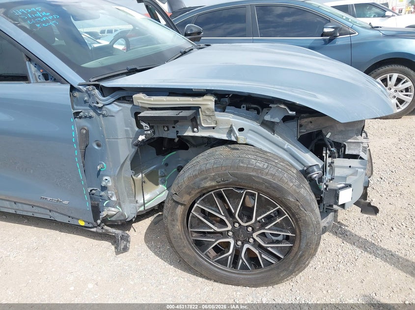 2024 Ford Mustang mach-e VIN 3FMTK3R4XRMA03136 IAAI salvage auction — RIGHT FRONT, Salvage Title, sold $10,000 on 2026-07-23 (photo 6)