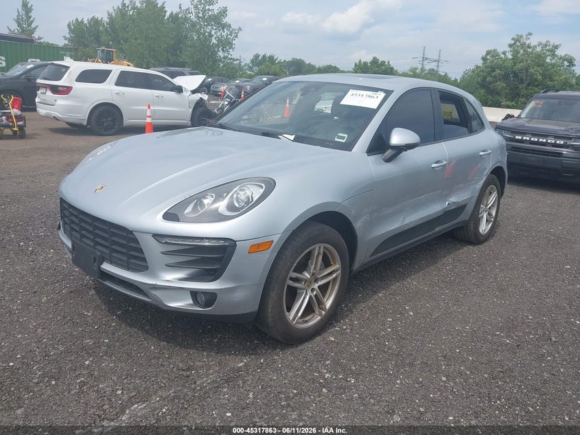 2017 Porsche Macan VIN WP1AA2A59HLB04681 IAAI salvage auction — SIDE, Salvage (Idaho), sold $25 on 2026-07-28 (photo 2)