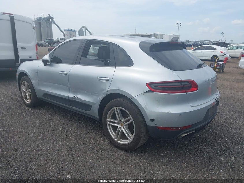 2017 Porsche Macan VIN WP1AA2A59HLB04681 IAAI salvage auction — SIDE, Salvage (Idaho), sold $25 on 2026-07-28 (photo 3)