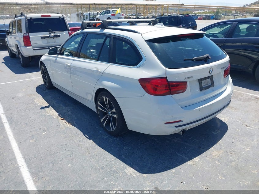 2018 BMW 3er VIN WBA8J1C58JA019014 IAAI salvage auction — RIGHT SIDE, Salvage Title, sold $4,350 on 2026-07-15 (photo 3)