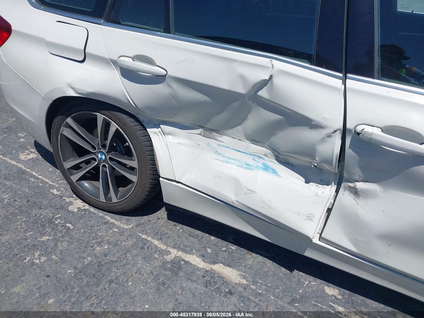 2018 BMW 3er VIN WBA8J1C58JA019014 IAAI salvage auction — RIGHT SIDE, Salvage Title, sold $4,350 on 2026-07-15 (photo 6)