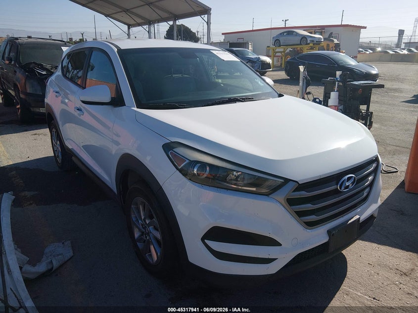 2017 Hyundai Tucson VIN KM8J23A4XHU284836 IAAI salvage auction — BIO HAZARD, Salvage Title, sold $3,275 on 2026-07-22 (photo 1)