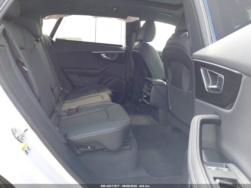 2026 Audi Q8 VIN WA1EVBF16TD017752 IAAI salvage auction — RIGHT FRONT, Salvage (California), sold $26,500 on 2026-07-30 (photo 8)