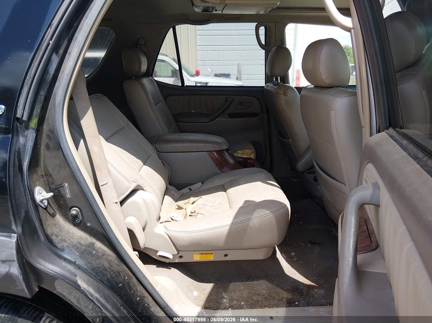 2005 Toyota Sequoia VIN 5TDZT38A05S261601 IAAI salvage auction — FRONT & REAR, Clear (Alabama), sold $600 on 2026-07-06 (photo 8)