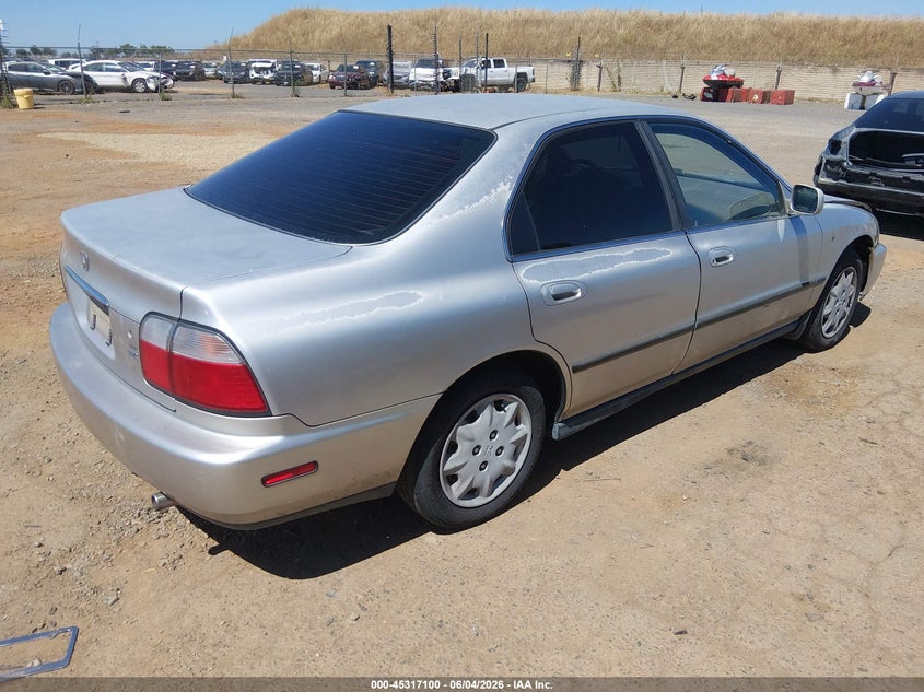 1997 Honda Accord VIN JHMCD5638VC004219 IAAI salvage auction — NORMAL WEAR, Clear - Dealer Only (California), sold $275 on 2026-07-08 (photo 4)