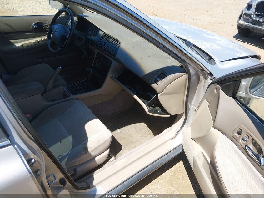1997 Honda Accord VIN JHMCD5638VC004219 IAAI salvage auction — NORMAL WEAR, Clear - Dealer Only (California), sold $275 on 2026-07-08 (photo 5)