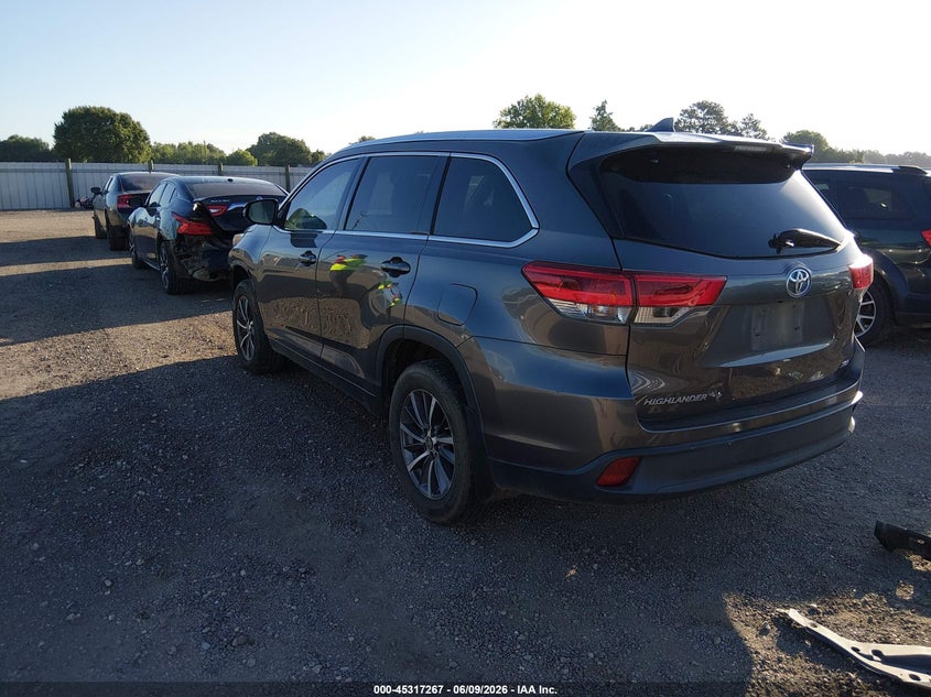 2017 Toyota Highlander VIN 5TDKZRFH5HS214961 IAAI salvage auction — FRONT END, Salvage Title, sold $4,650 on 2026-07-18 (photo 3)