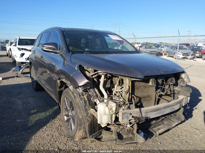 2017 Toyota Highlander VIN 5TDKZRFH5HS214961 IAAI salvage auction — FRONT END, Salvage Title, sold $4,650 on 2026-07-18 (photo 6)