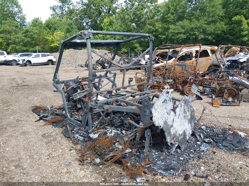 2024 Can-am/ brp Traxter VIN 3JBUVAX44RK008533 IAAI salvage auction — ENGINE BURN, Junking Certificate (Mississippi), sold $5 on 2026-07-26 (photo 3)