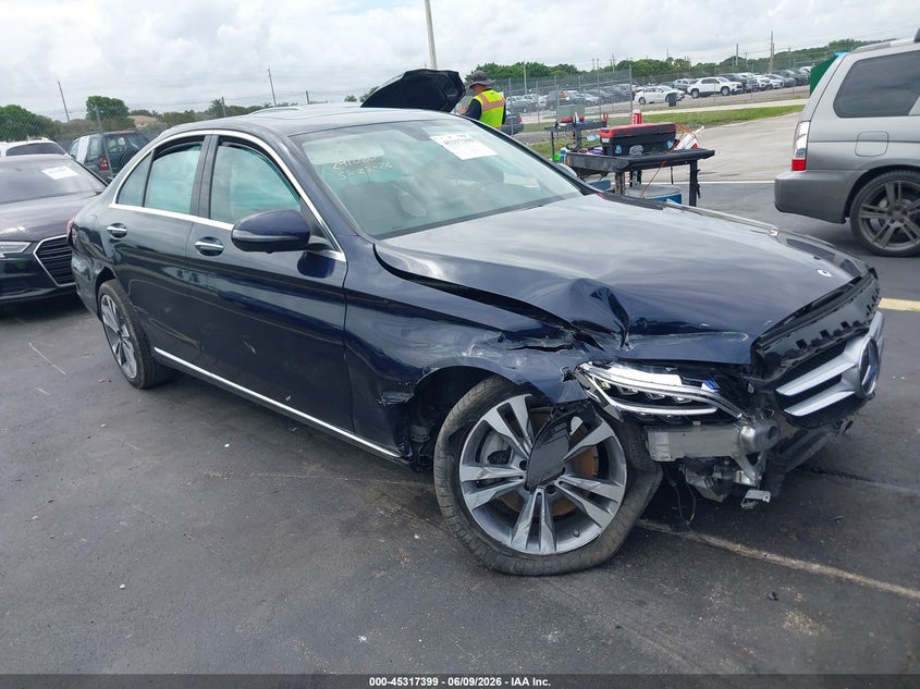 2019 Mercedes-benz C-klasse VIN 55SWF8DBXKU291080 IAAI salvage auction — RIGHT SIDE, Wait Title, sold $25 on 2026-08-04 (photo 1)
