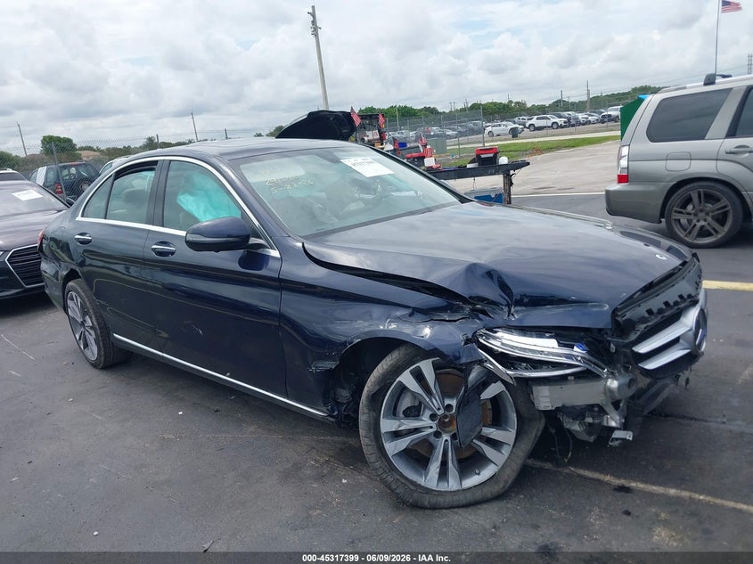 2019 Mercedes-benz C-klasse VIN 55SWF8DBXKU291080 IAAI salvage auction — RIGHT SIDE, Wait Title, sold $25 on 2026-08-04 (photo 6)