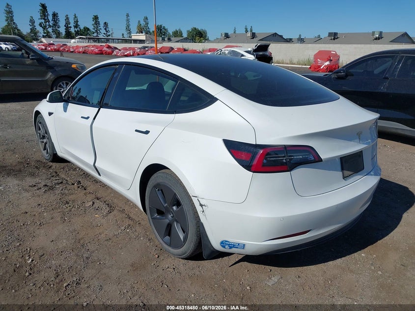 2021 Tesla Model 3 VIN 5YJ3E1EB4MF009208 IAAI salvage auction — SIDE, Salvage Title, sold $5,100 on 2026-07-28 (photo 3)