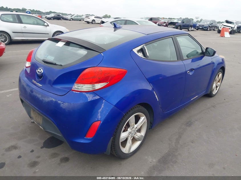 2012 Hyundai Veloster VIN KMHTC6AD9CU027277 IAAI salvage auction — NORMAL WEAR, Clear (North Carolina), sold $500 on 2026-07-22 (photo 4)