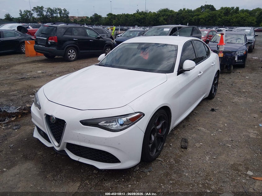 2017 Alfa romeo Giulia VIN ZARFAECNXH7542257 IAAI salvage auction — UNKNOWN, Salvage Title, sold $4,400 on 2026-08-22 (photo 6)