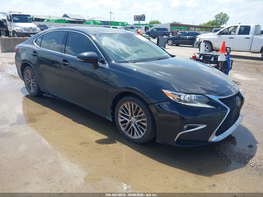 2016 Lexus ES VIN JTHBK1GG4G2211727 IAAI salvage auction — HAIL, Salvage Title, sold $6,875 on 2026-07-29 (photo 1)