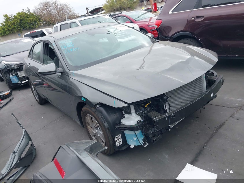 2026 Hyundai Elantra VIN KMHLL4DG9TU181689 IAAI salvage auction — FRONT END, Salvage Title, sold $6,200 on 2026-07-11 (photo 1)